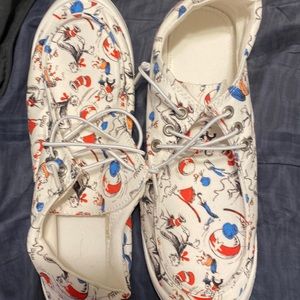 never worn dr suess canvas as 10 women sneakers